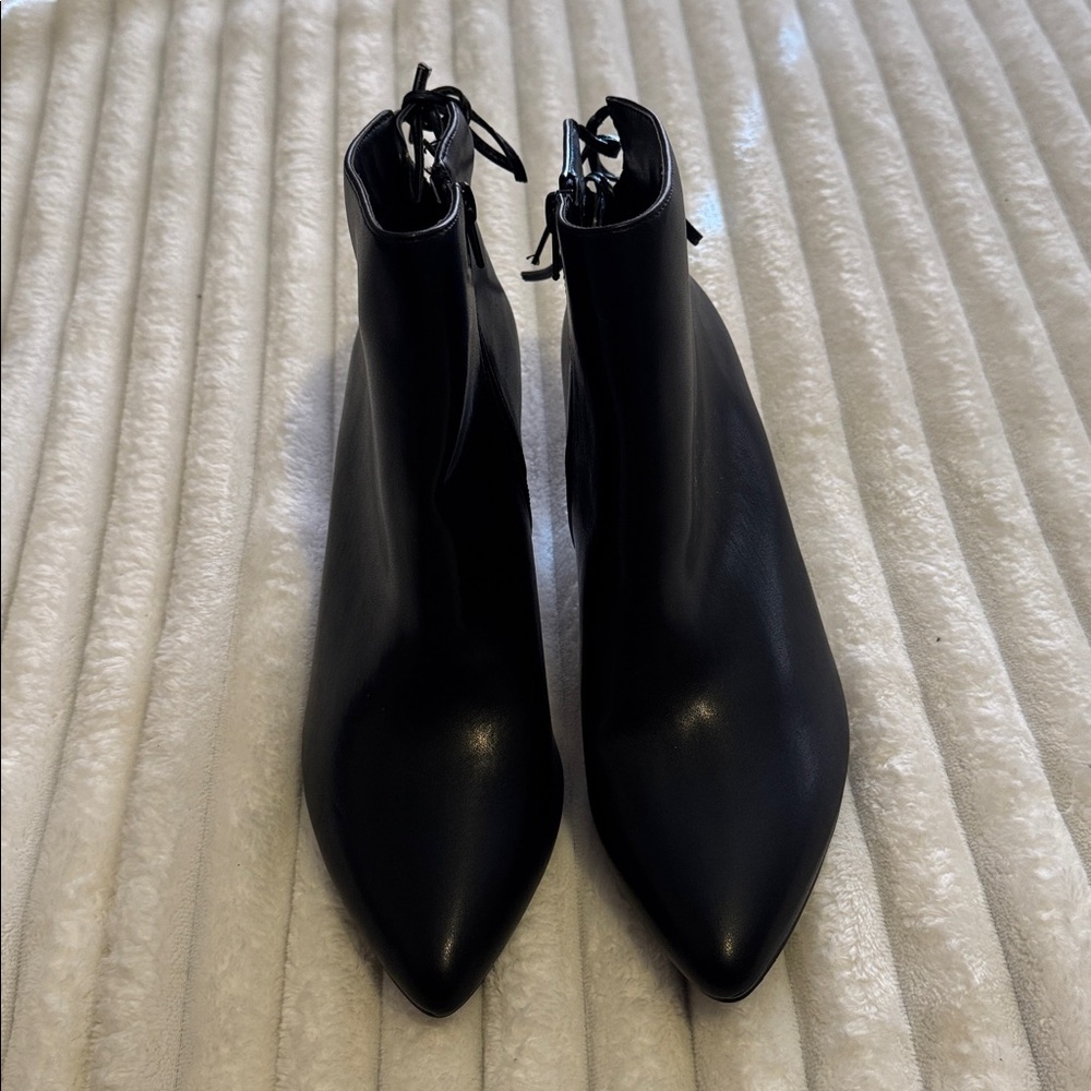 Elegant Black Ankle Boots